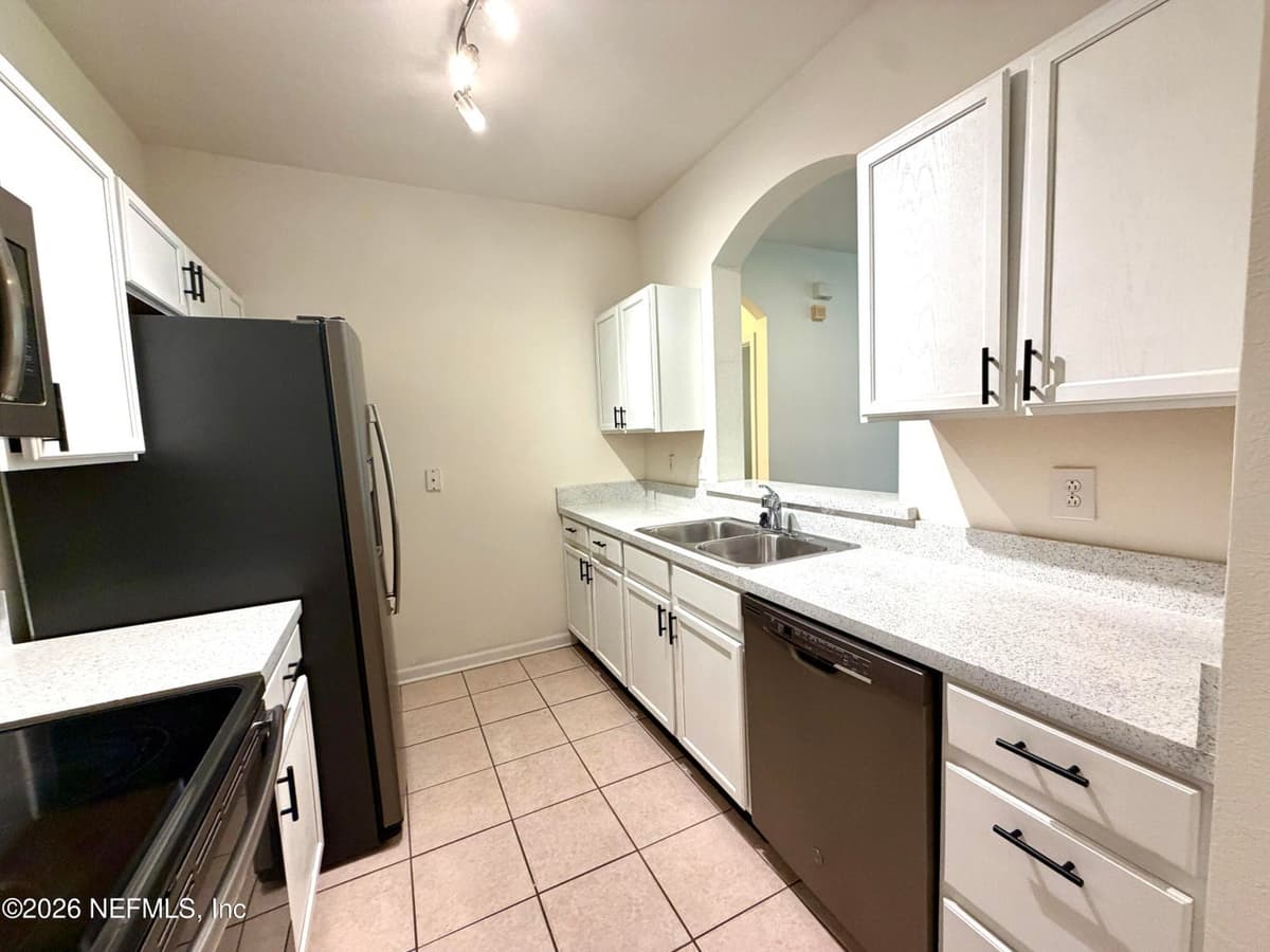 10550 BAYMEADOWS Road 517, Jacksonville, FL 32256, Jacksonville, FL - photo 3