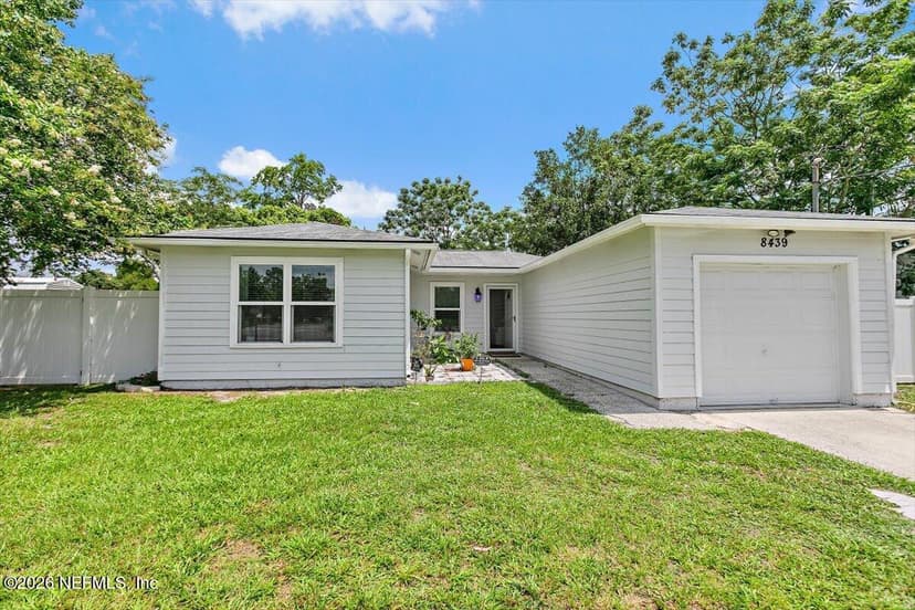 8439 COLLINS Road, Jacksonville, FL 32244