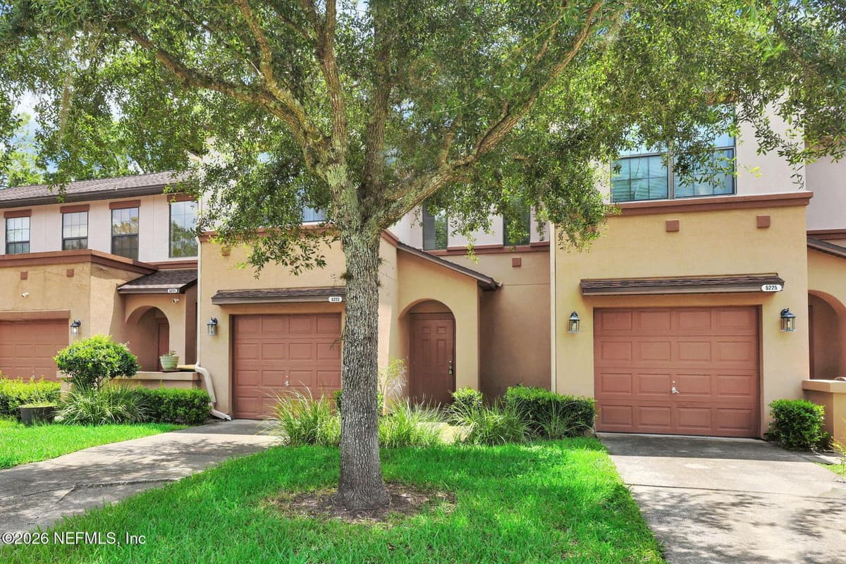 5223 BRIGHTON PARK Lane, Jacksonville, FL 32210, Jacksonville, FL - photo 2