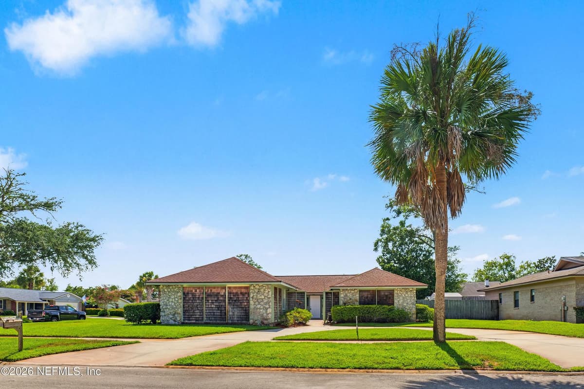 3866 LUTH Drive E, Jacksonville, FL 32250, Jacksonville, FL - photo 2