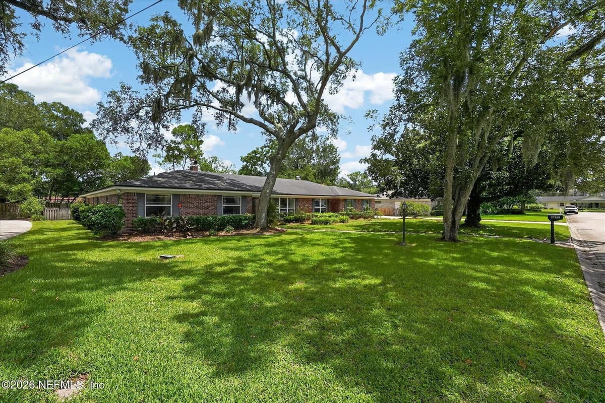 8677 SAN SERVERA Drive W, Jacksonville, FL 32217, Jacksonville, FL - photo 2