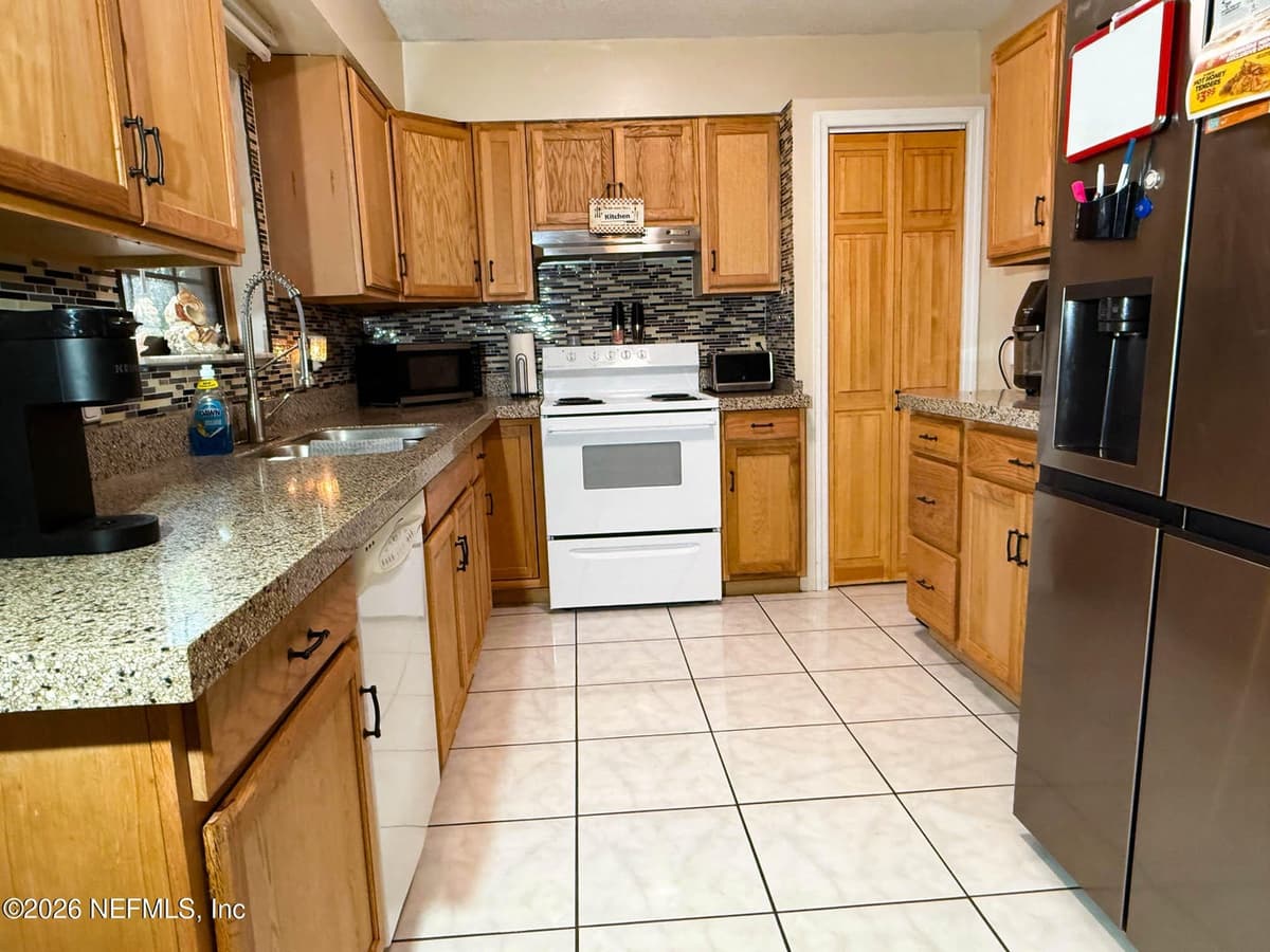 620 GLENDALE Street, Starke, FL 32091, Starke, FL - photo 2