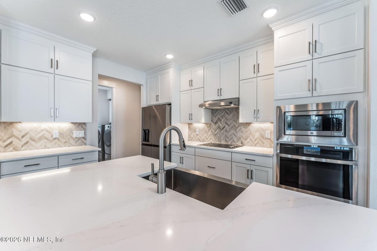 10021 INVENTION Lane, Jacksonville, FL 32256, Jacksonville, FL - photo 3