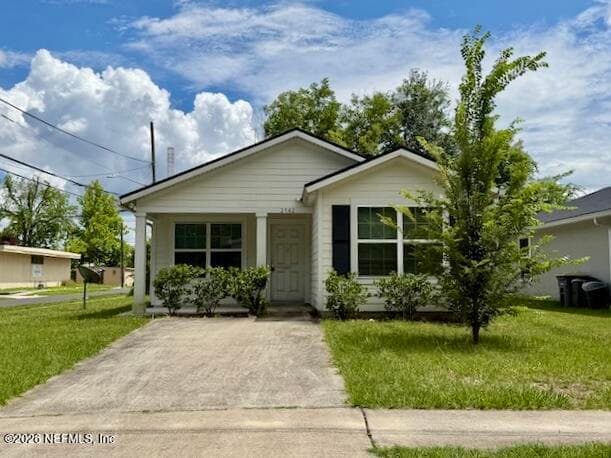 2142 MC QUADE Street, Jacksonville, FL 32209