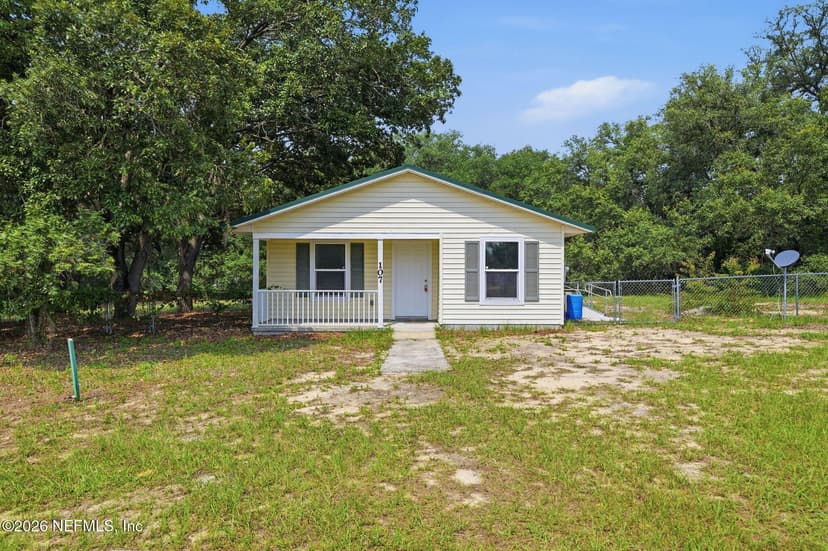 107 MILTON Avenue, Interlachen, FL 32148