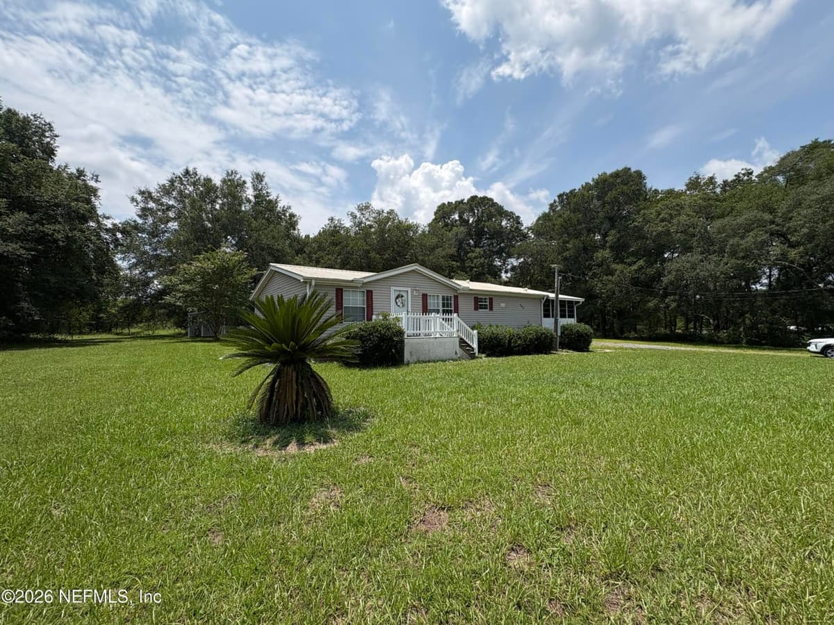 245 FOLKLORE Drive, Satsuma, FL 32189, Satsuma, FL - photo 2