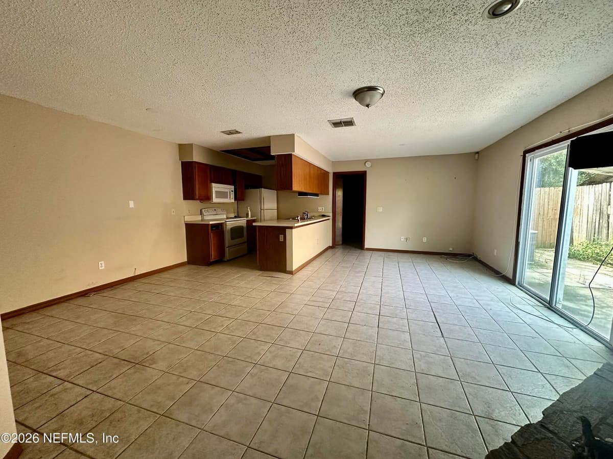 5526 BENNINGTON Drive, Jacksonville, FL 32244, Jacksonville, FL - photo 3