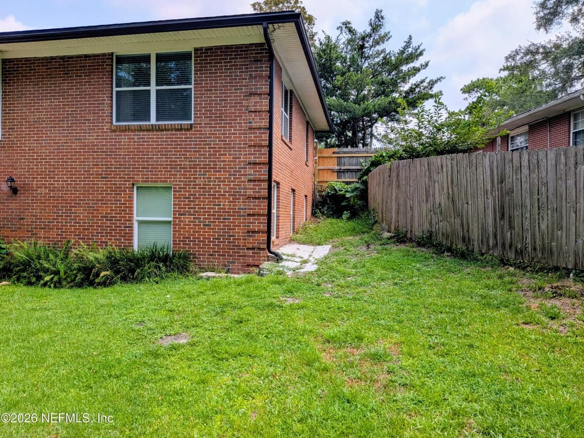 2410 CEDAR SHORES Circle, Jacksonville, FL 32210, Jacksonville, FL - photo 2
