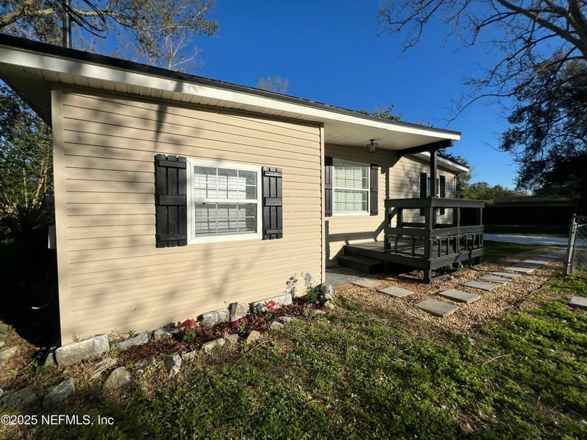 13603 LYLE Road, Jacksonville, FL 32218