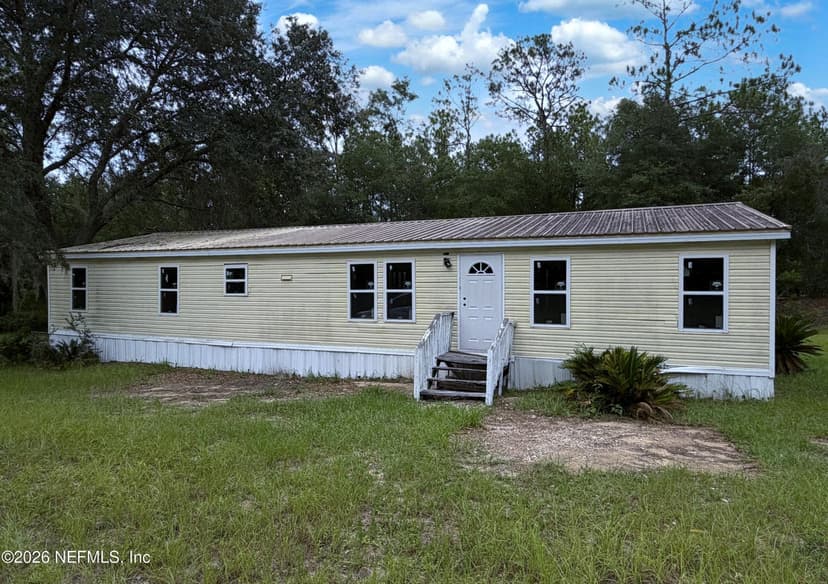 173 HILL TOP Loop, Hawthorne, FL 32640