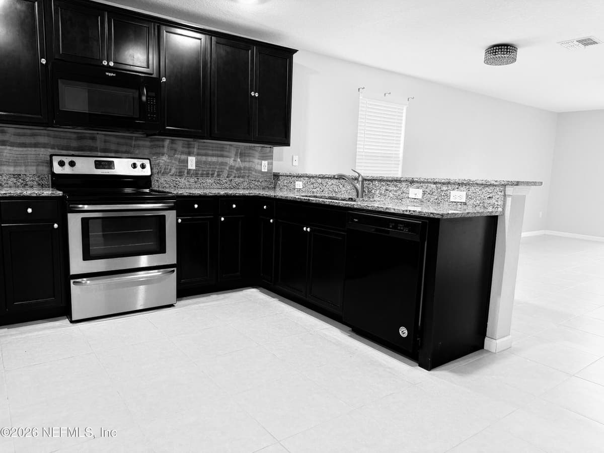 8690 LAKE GEORGE Circle E, Macclenny, FL 32063, Macclenny, FL - photo 3