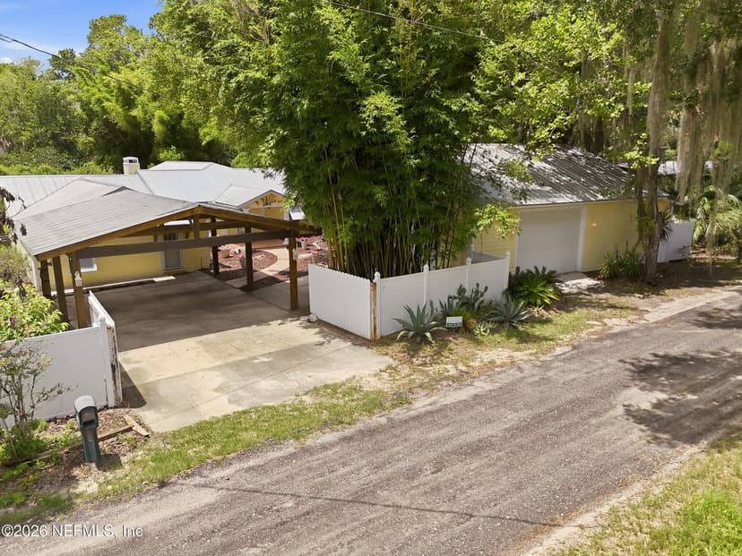 7932 BREEZY POINT Road W, Melrose, FL 32666