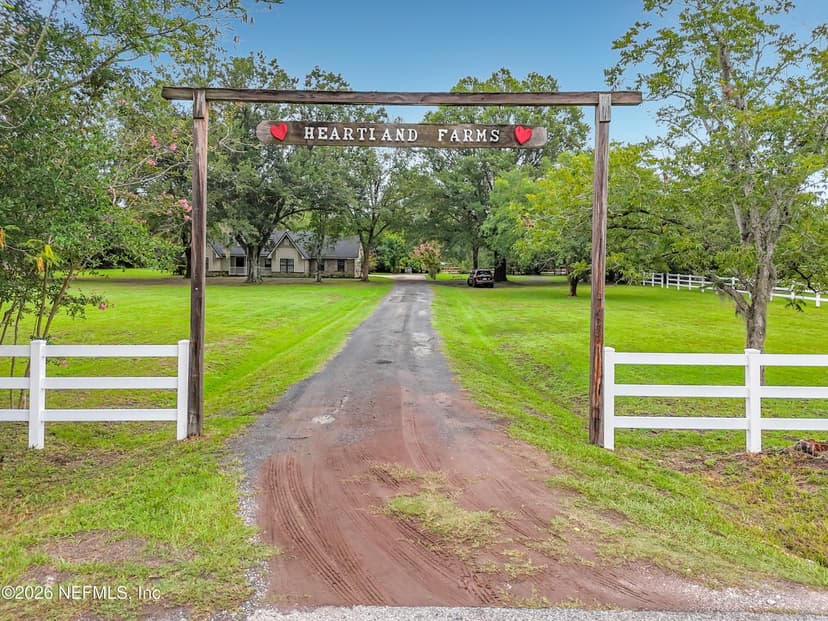 7433 PIERCE Road, Glen St. Mary, FL 32040