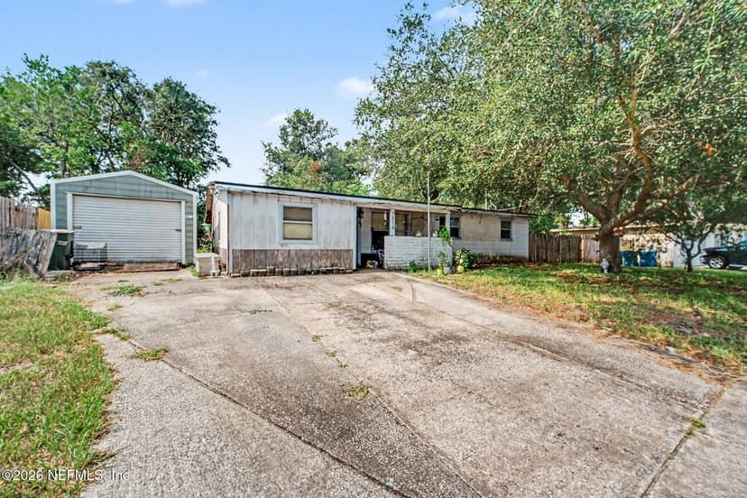 7514 DALEHURST Drive S 8-A, Jacksonville, FL 32277
