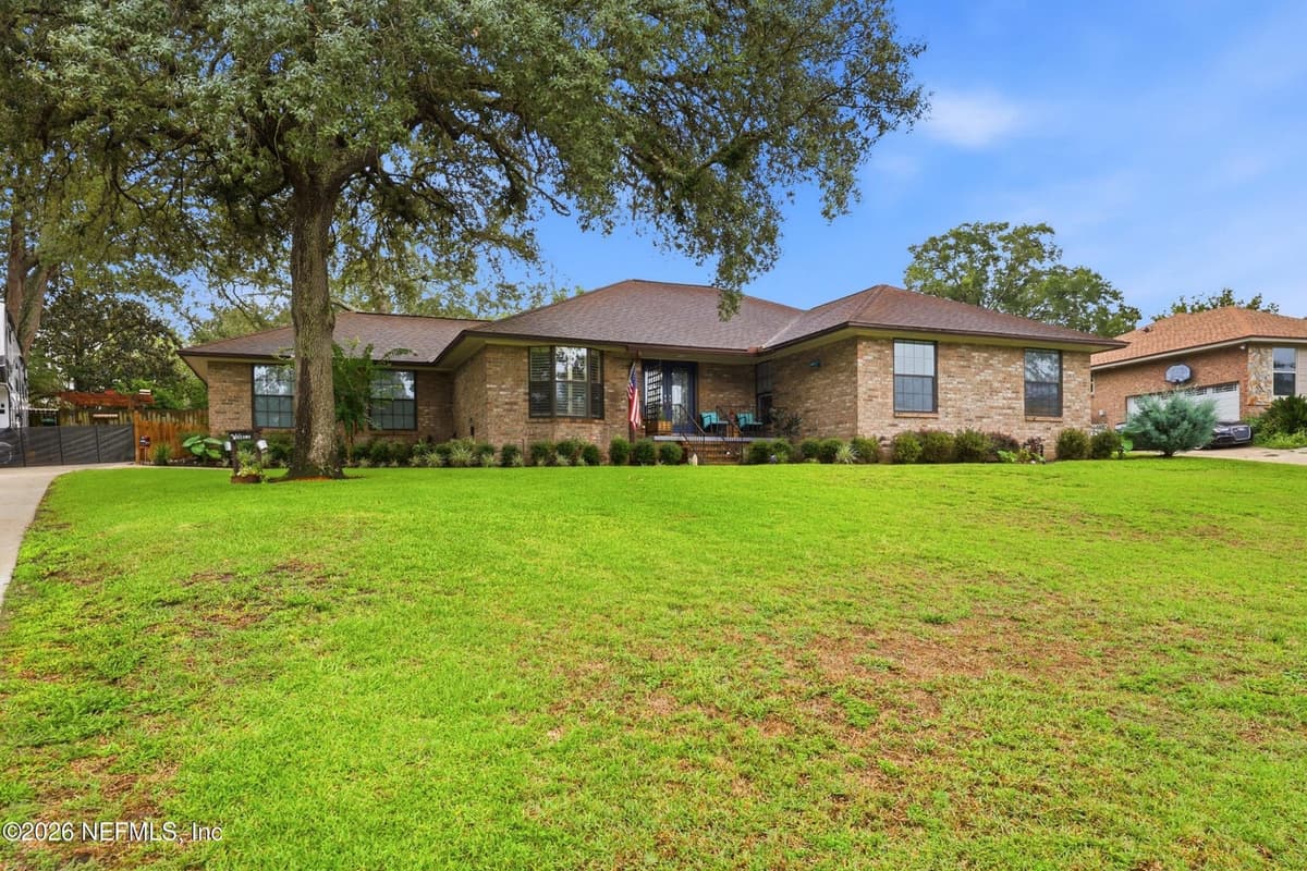 905 MIDDLERIDGE Court, Orange Park, FL 32065, Orange Park, FL - photo 2