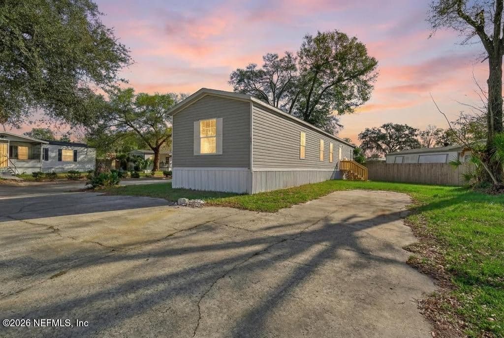 7640 SUNWOOD Drive, Jacksonville, FL 32256, Jacksonville, FL - photo 2