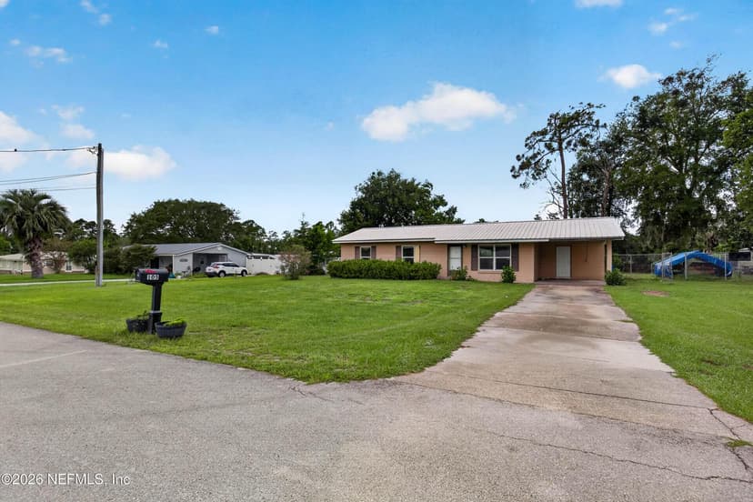 105 E RELLIM Drive, Palatka, FL 32177