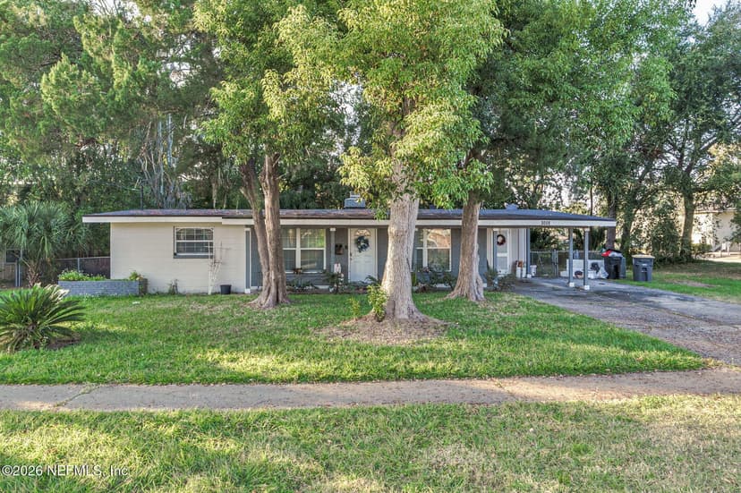 3008 CARREVERO Drive W, Jacksonville, FL 32216