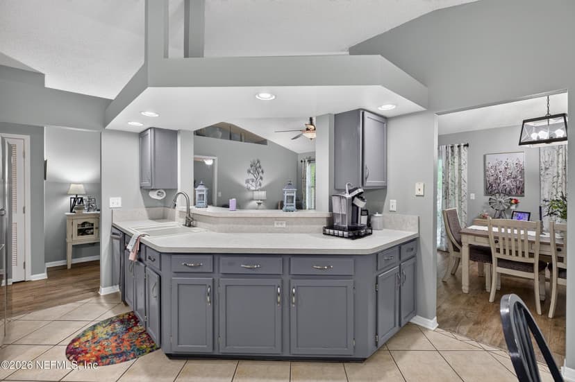 5112 BIG FOREST Lane, Jacksonville, FL 32210