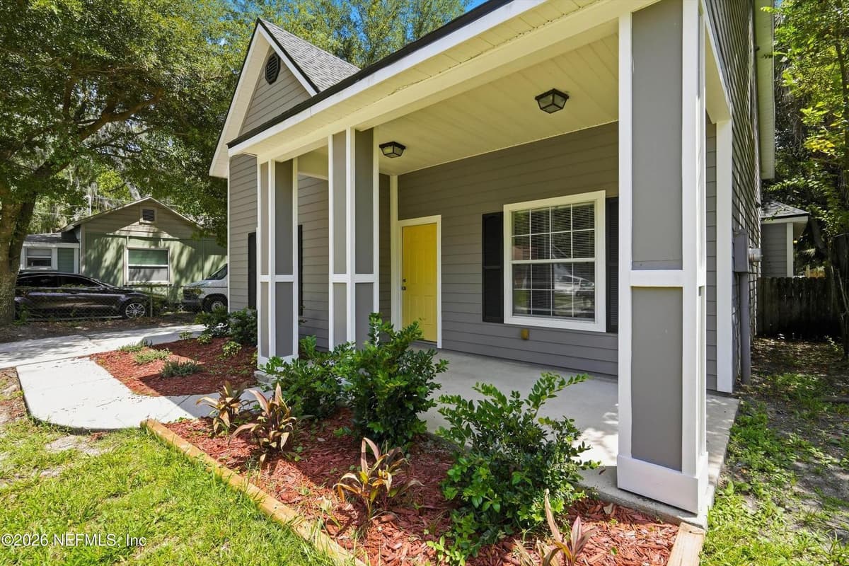 2152 SESSIONS Lane, Jacksonville, FL 32207, Jacksonville, FL - photo 2