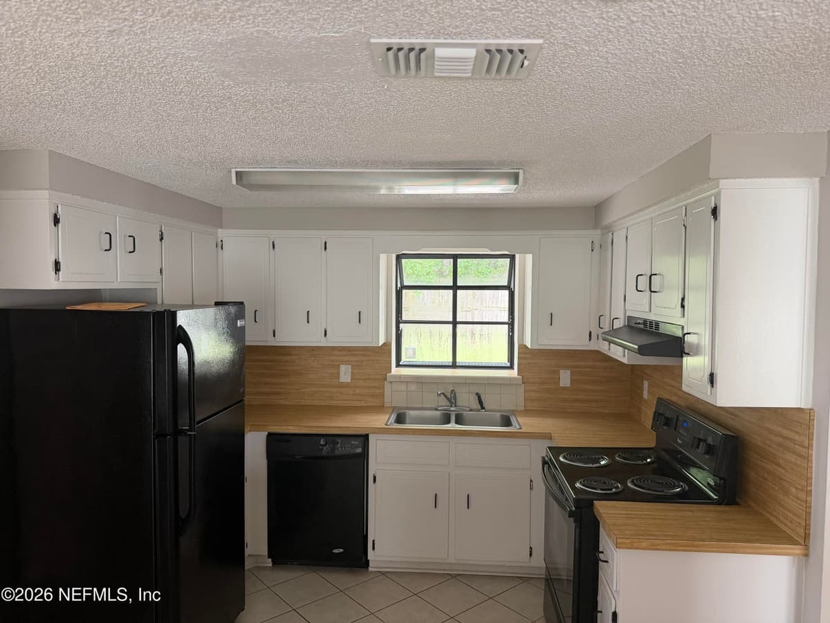 8672 HAMMONDWOOD Road S, Jacksonville, FL 32221, Jacksonville, FL - photo 2
