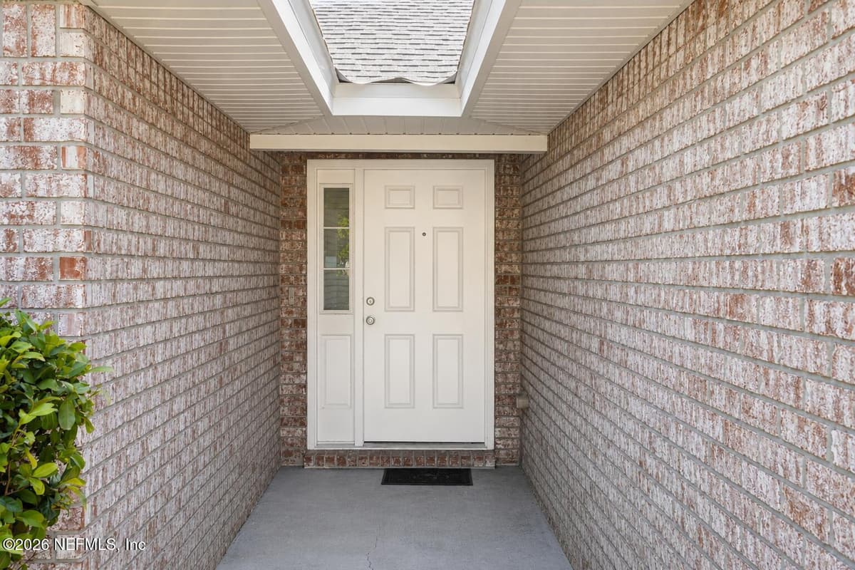 6425 SARAHS VIEW Court, Jacksonville, FL 32244, Jacksonville, FL - photo 2