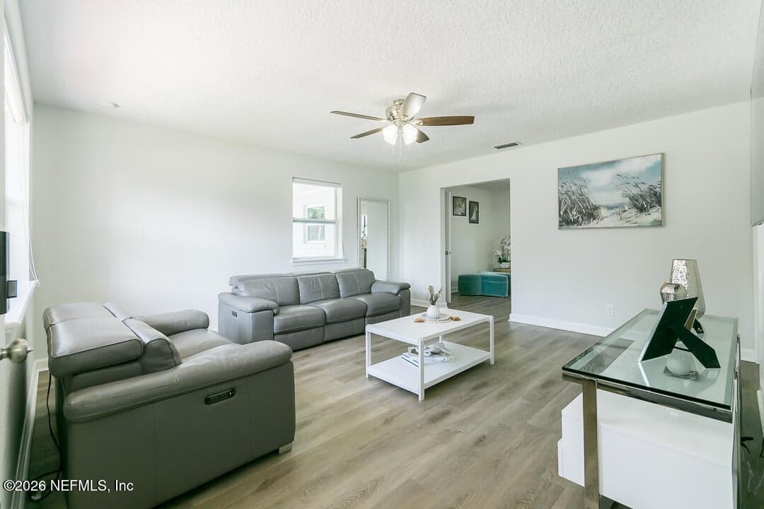 6221 ASHWOOD Lane, Jacksonville, FL 32277, Jacksonville, FL - photo 3