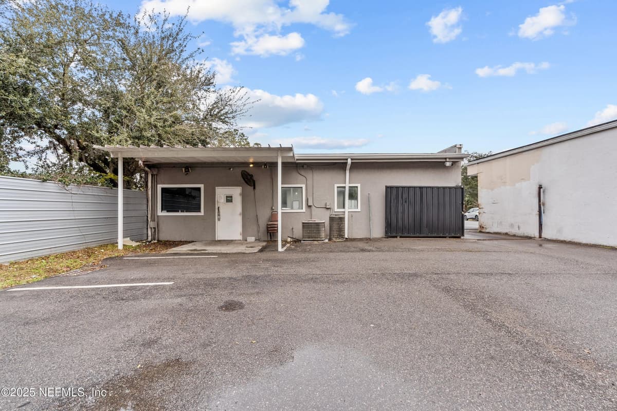 6424 BEACH Boulevard, Jacksonville, FL 32216, Jacksonville, FL - photo 2