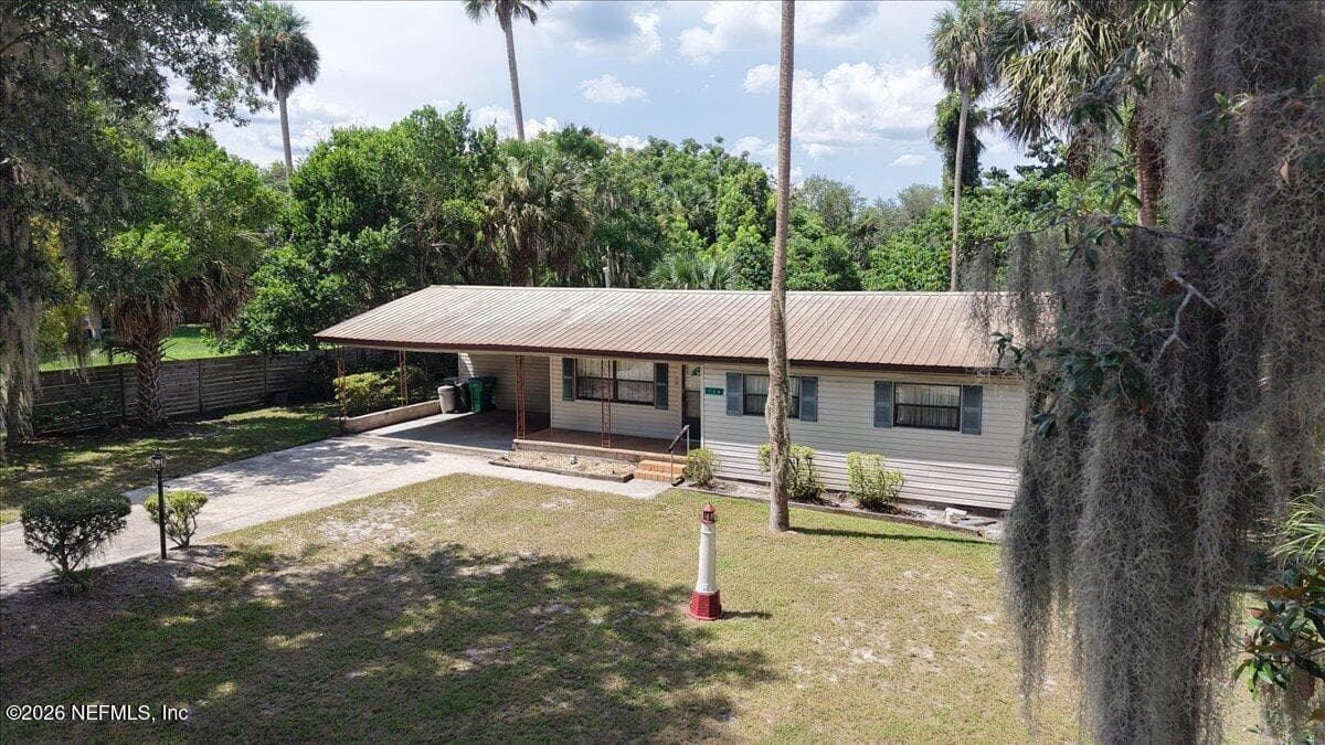 206 OLEANDER Avenue, Crescent City, FL 32112, Crescent City, FL - photo 3