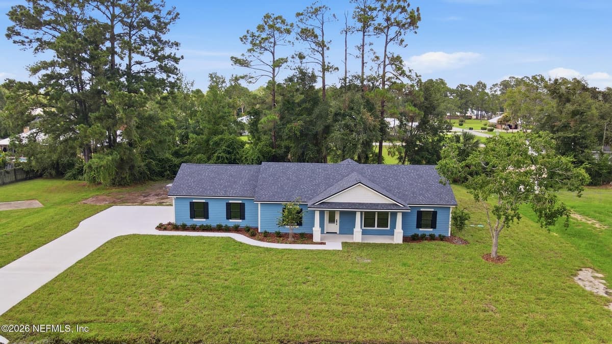 114 W CAMELOT Drive, Palatka, FL 32177, Palatka, FL - photo 2