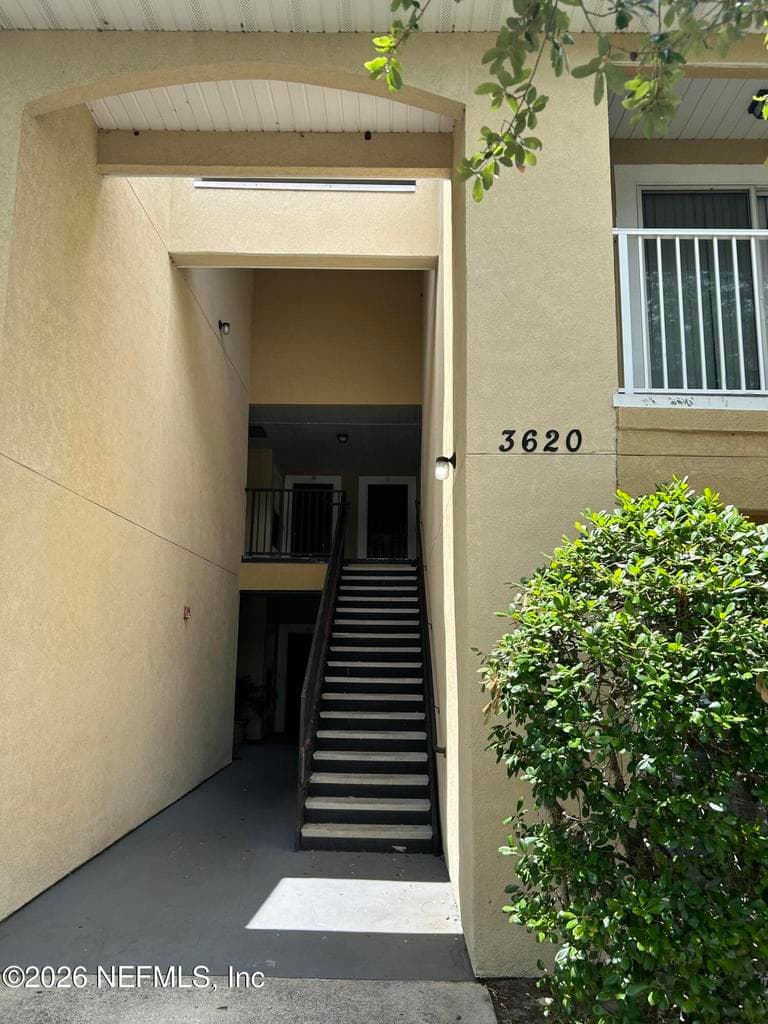 3620 KIRKPATRICK Circle 13, Jacksonville, FL 32210