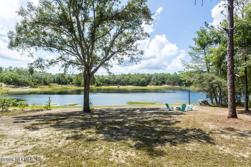 168 HOUR GLASS Circle, Hawthorne, FL 32640