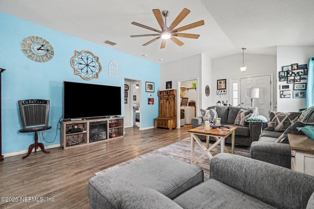 2023 EDMUND RANDOLPH Court, Jacksonville, FL 32221, Jacksonville, FL - photo 2