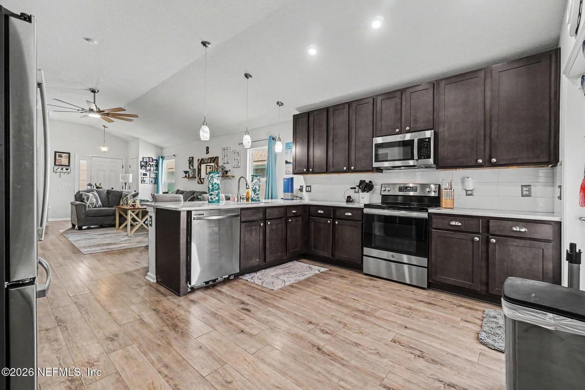 2023 EDMUND RANDOLPH Court, Jacksonville, FL 32221, Jacksonville, FL - photo 3