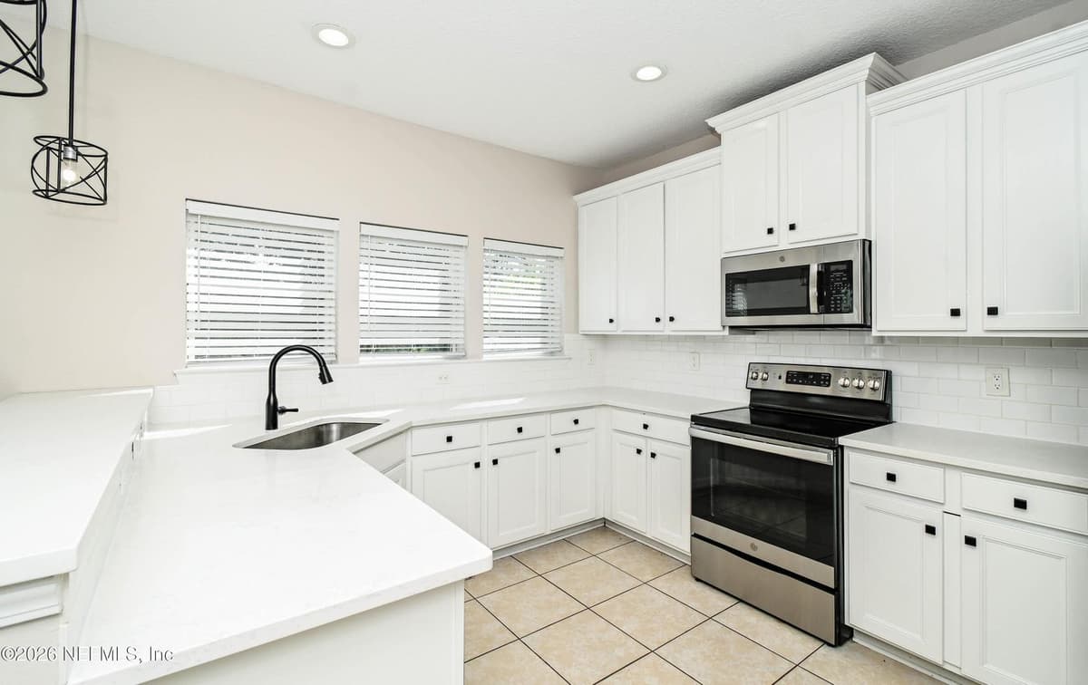 11793 HUCKLEBERRY Trail E, Macclenny, FL 32063, Macclenny, FL - photo 3