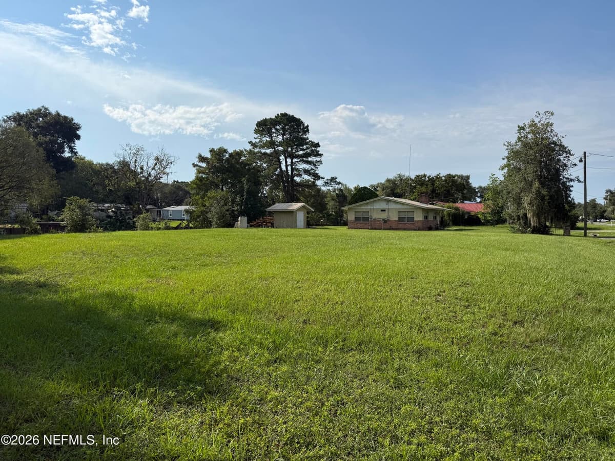 202 & 204 BELLE Drive, Satsuma, FL 32189, Satsuma, FL - photo 2