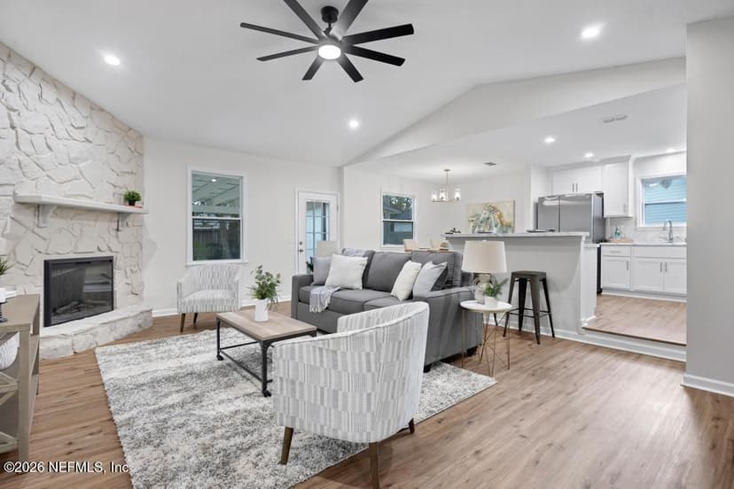 7185 LOVES Drive, Jacksonville, FL 32222