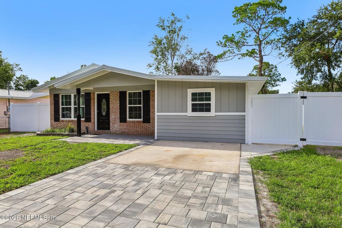 1102 WALNUT Street, Green Cove Springs, FL 32043, Green Cove Springs, FL - photo 2