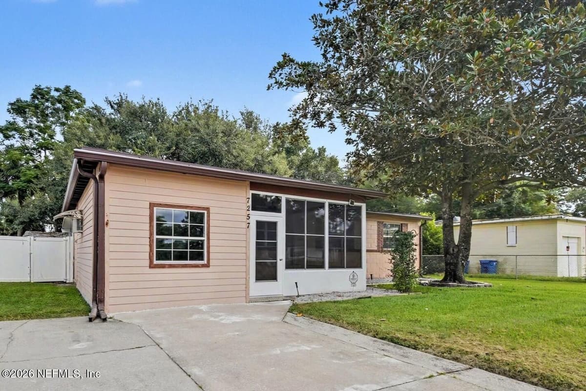 7257 ELVIA Drive, Jacksonville, FL 32211, Jacksonville, FL - photo 2