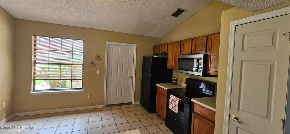 8280 ROCKY CREEK Drive, Jacksonville, FL 32244, Jacksonville, FL - photo 2