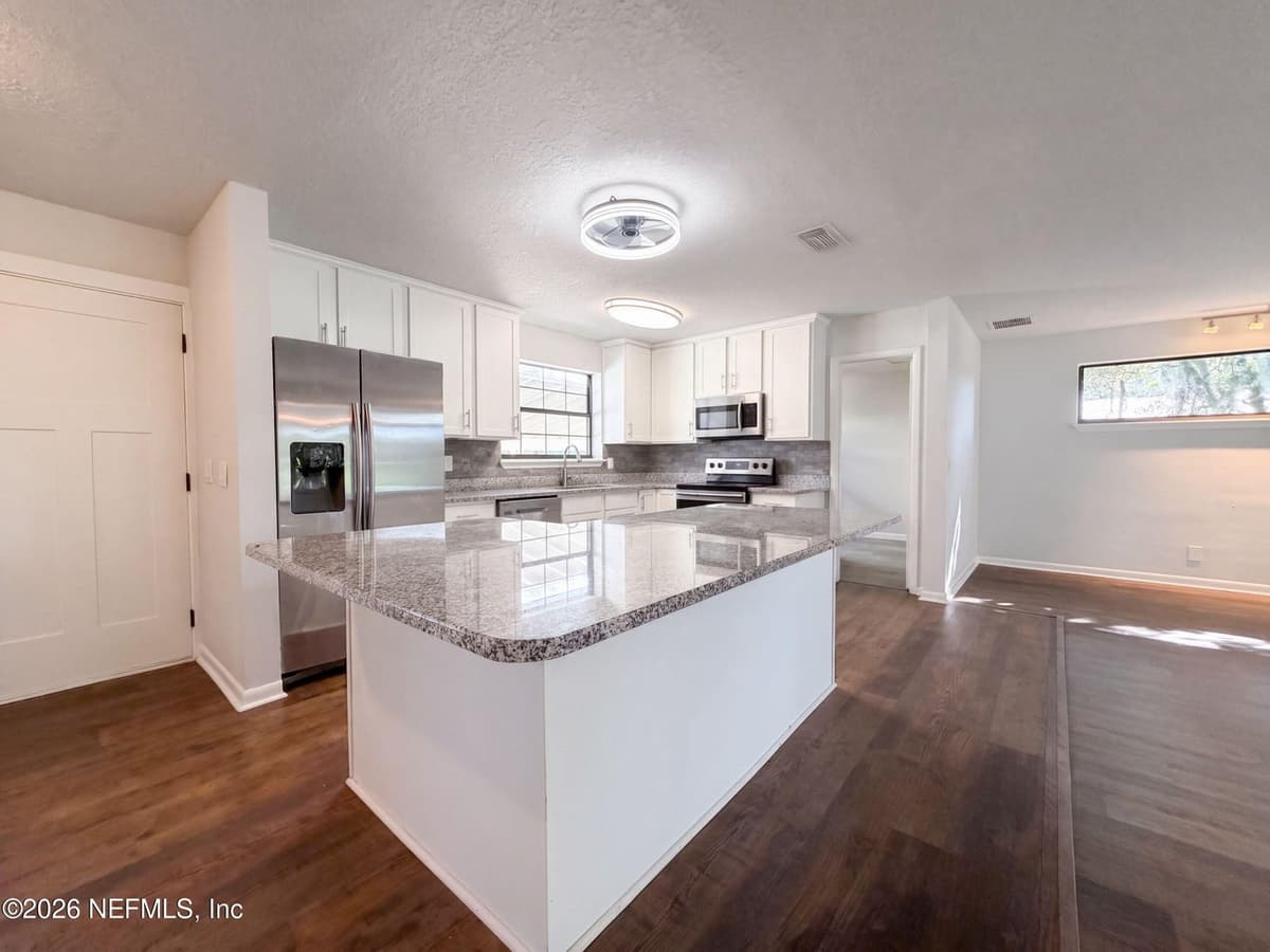 4040 SIERRA MADRE Drive S, Jacksonville, FL 32217, Jacksonville, FL - photo 2