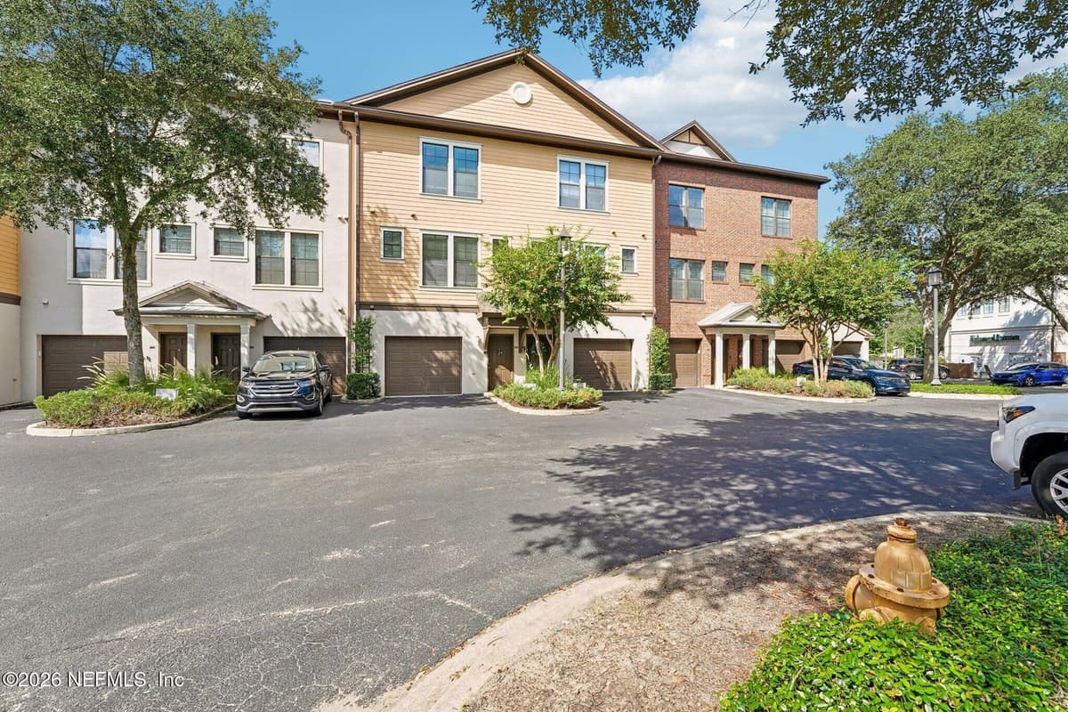 9823 TAPESTRY PARK Circle 204, Jacksonville, FL 32246, Jacksonville, FL - photo 2