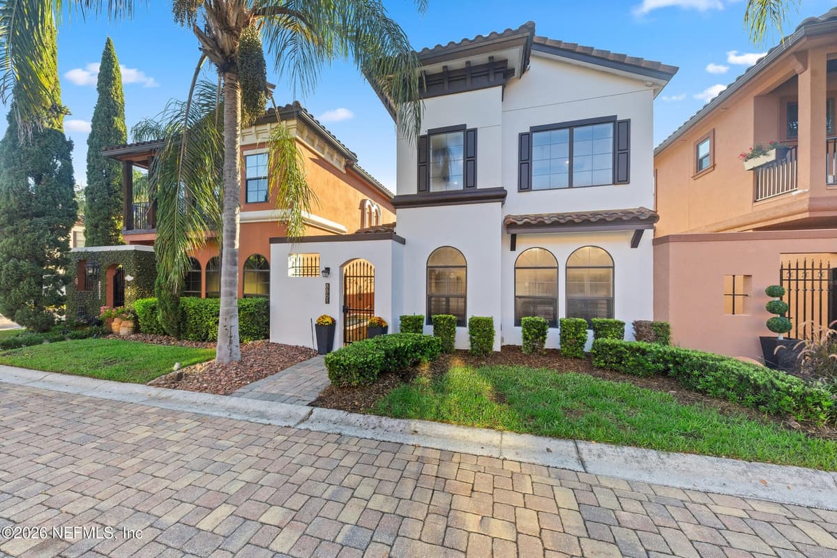 8861 LA TERRAZZA Place, Jacksonville, FL 32217, Jacksonville, FL - photo 2