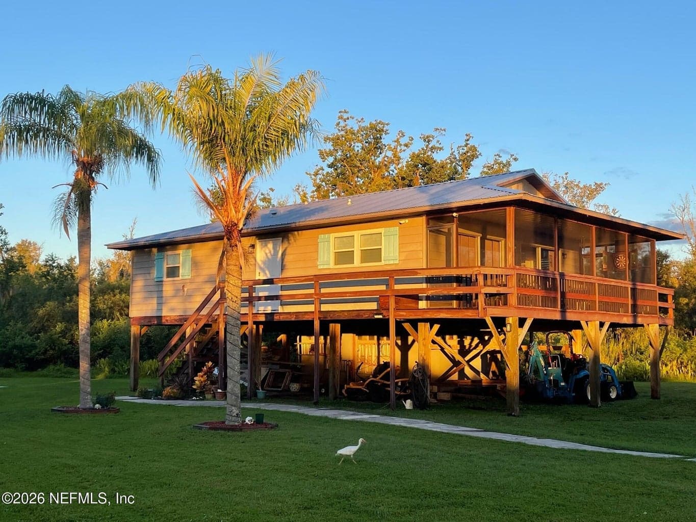 6001 BIRD ISLAND Drive, Lady Lake, FL 32159