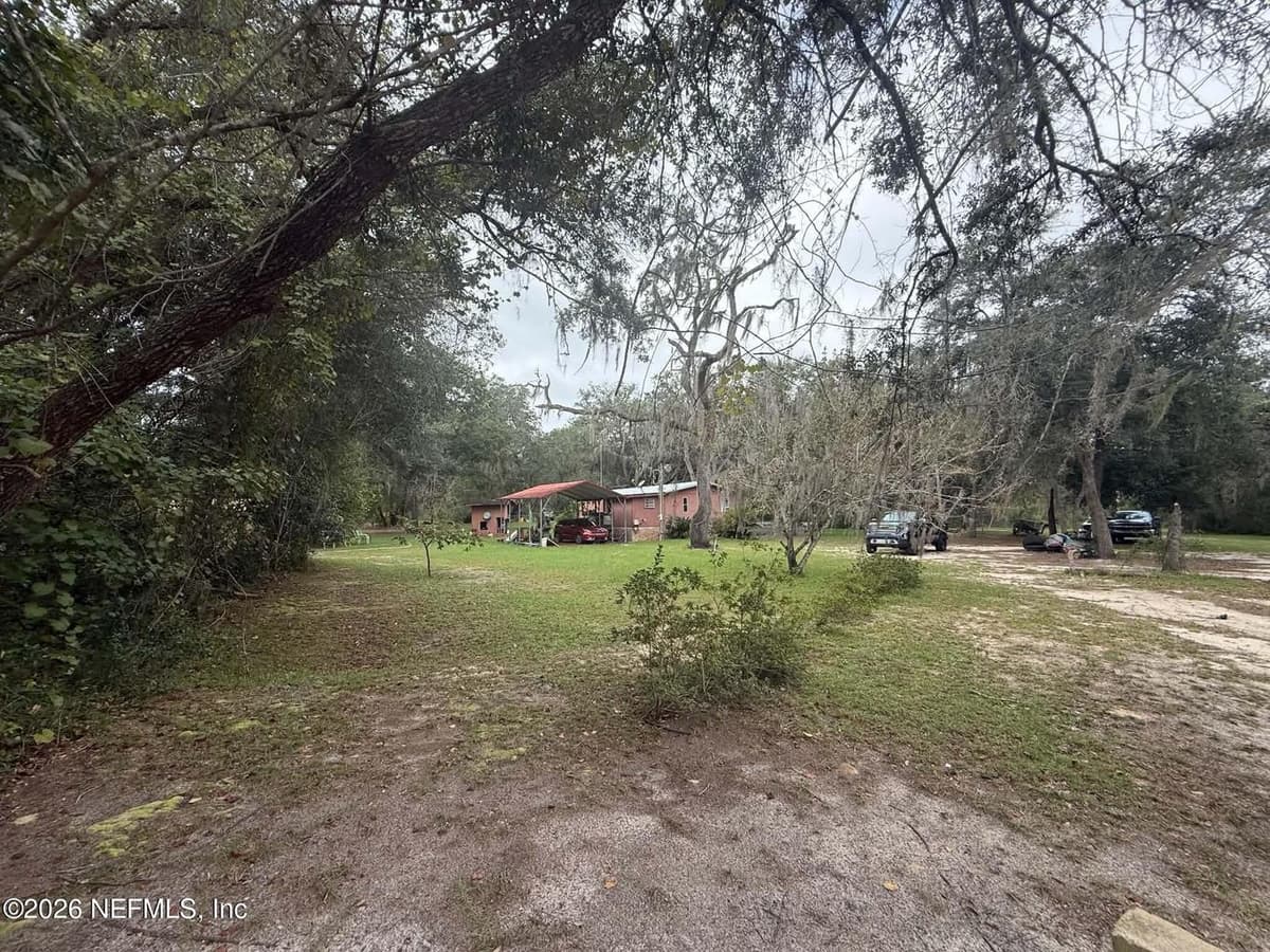 127 W LAKE Drive, Hawthorne, FL 32640, Hawthorne, FL - photo 3