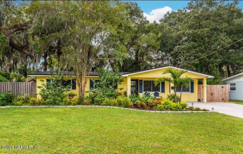 2490 SPOKANE Avenue E, Jacksonville, FL 32233