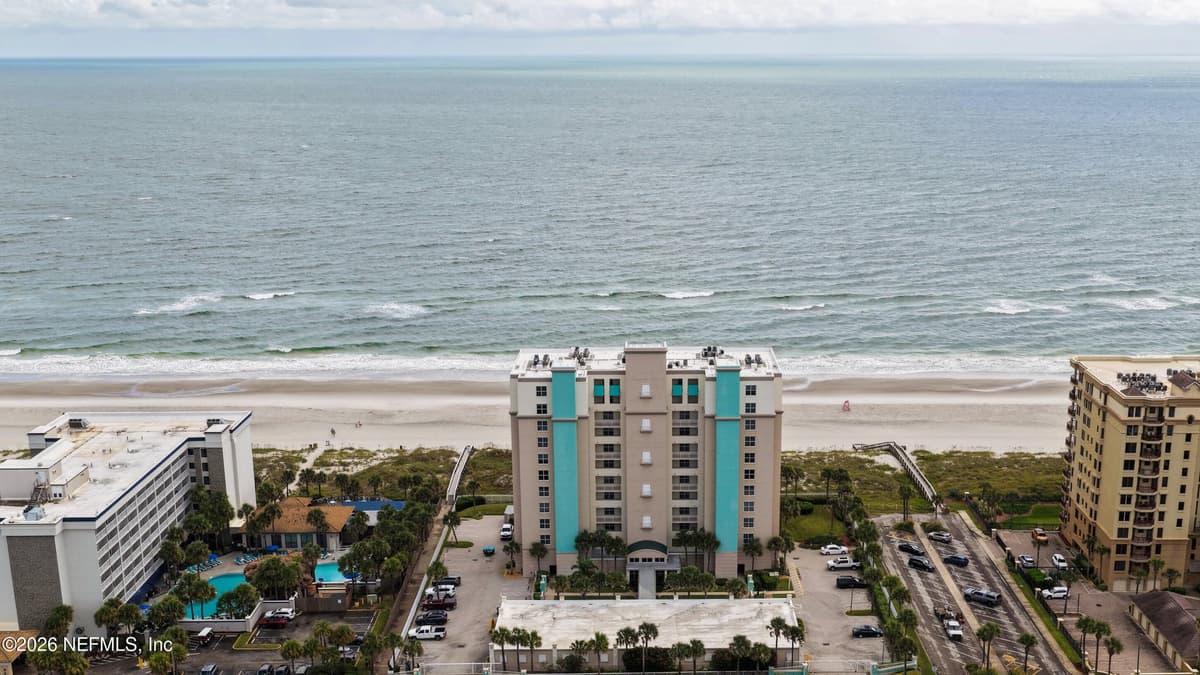 1415 1ST Street N 303, Jacksonville Beach, FL 32250, Jacksonville Beach, FL - photo 2