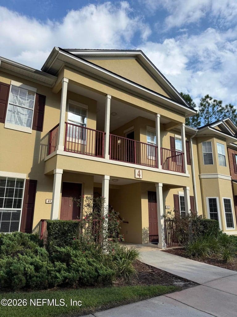 625 OAKLEAF PLANTATION Parkway 422, Orange Park, FL 32065