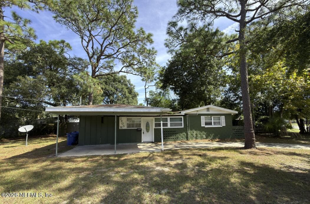 2905 STONEHURST Road W, Jacksonville, FL 32277