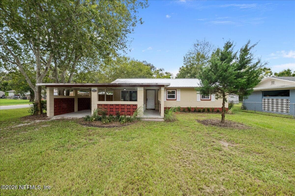 2601 STATE Street, Palatka, FL 32177